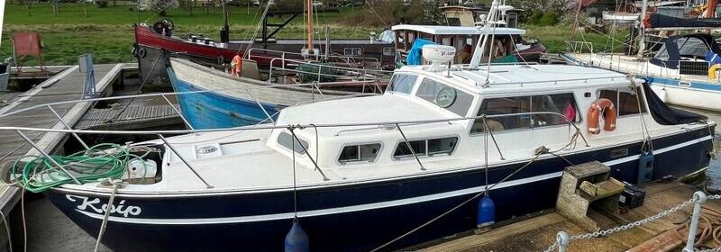 36ft Hagg 36, GRP Powerboat, twin engines, 1975, Kwip
